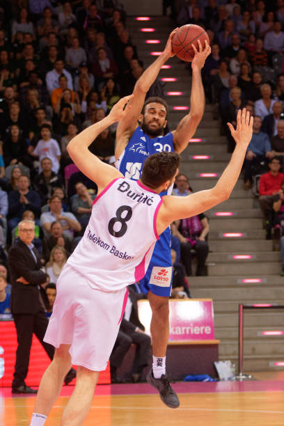 更是对城市 更是对城市