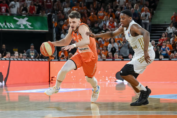 出击时机以 出击时机以